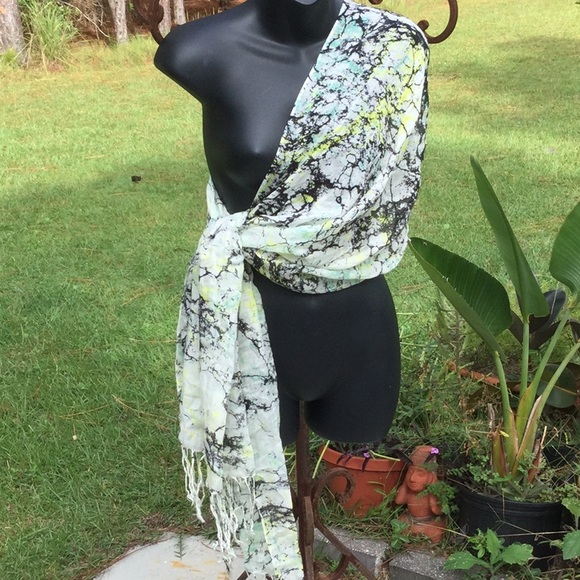 🌴NWOT Awesome Oversized Fun Scarf Endless Uses 🌴 - Picture 2 of 5
